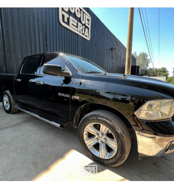 RAM 1500 Laramie Atx V8 2015